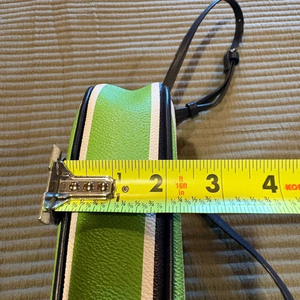 Vera Bradley Flap Crossbody bag in the 